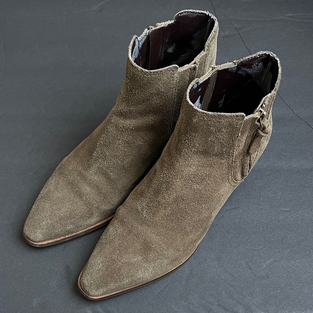 COLE HAAN HADLYN SUEDE
BOOTIE Women's Suede Ankle Boots - Green Suede